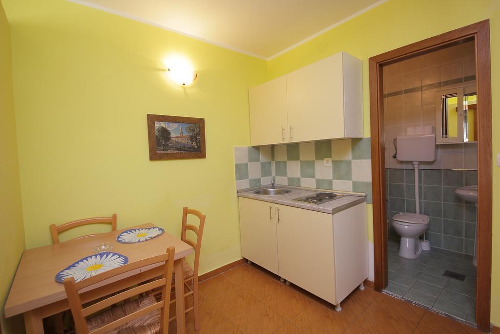 Apartments Tamara Budva Bilik gambar